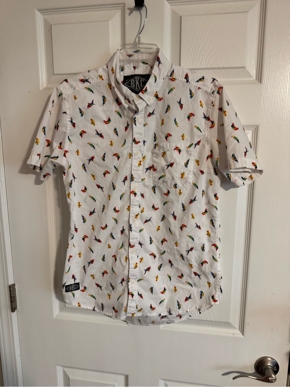 Brooklyn Cloth White Short-Sleeve Parrot Print Button-Down Shirt